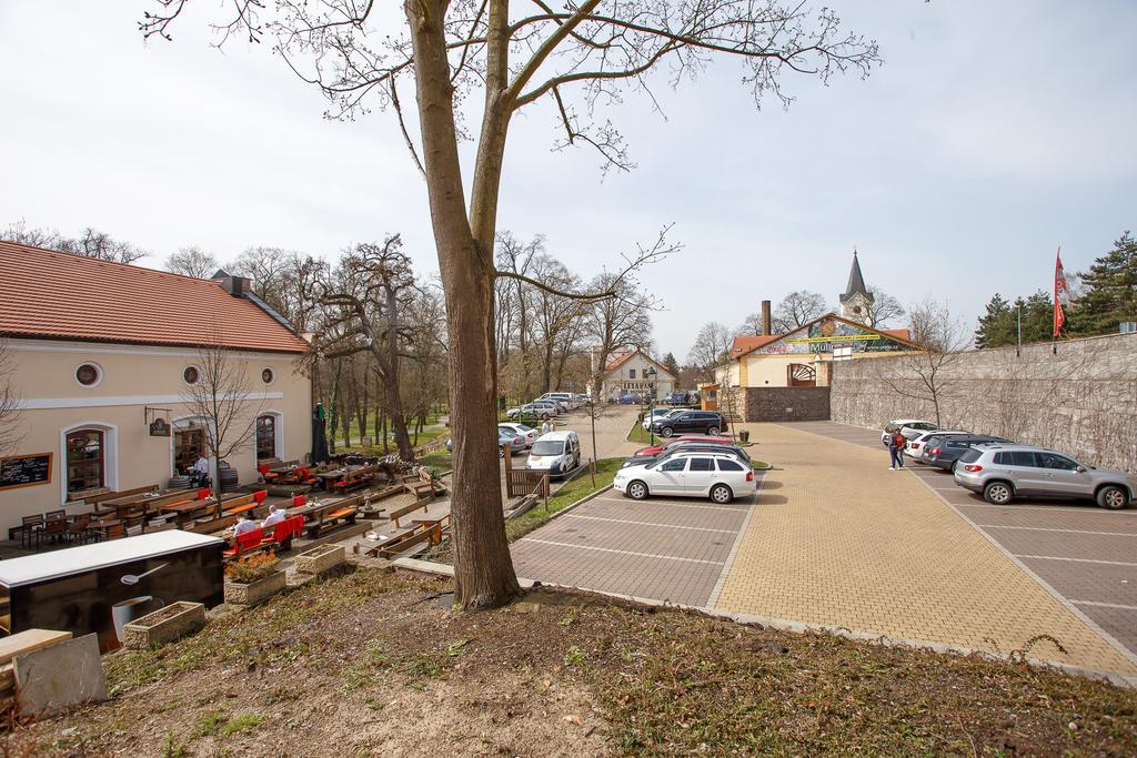 Pension U Hastrmana Prague Exterior photo